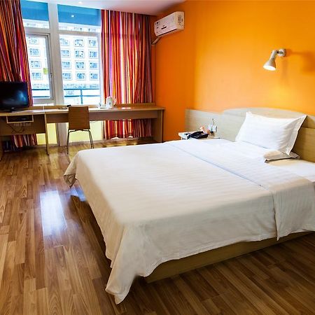 7Days Inn Qingdao Haiyunan Xinglong Road الغرفة الصورة